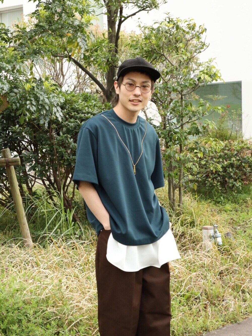 「低身長コーデ、チビコーデ、クルニ、CULLNI、JOHN LAWRENCE SULLIVAN、別注アイテム」｜「CULLNIの【CULLNI】EX.NECK ZIP PO（Tシャツ/カットソー、グリーン系）」を使った、chibikoba0819さん（メンズ・158cm）の春コーディネートの1枚目の写真