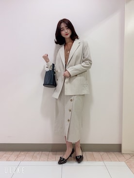 「アイテム（パンプス、グレー系）」を使った、소영さん（レディース・160cm）の春コーディネート