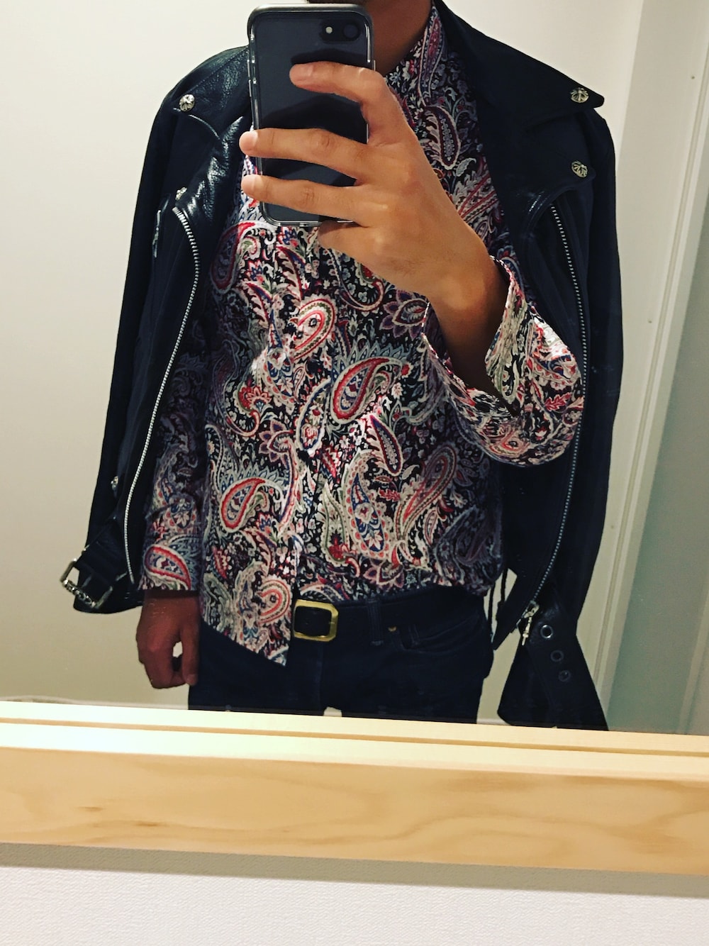 「Chrome Hearts、CALEE」｜「CHROME HEARTSのアイテム（ライダースジャケット、ブラック系）」を使った、TARさん（メンズ・178cm）の春コーディネートの1枚目の写真