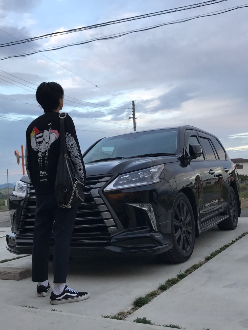 「Chrome Hearts、VANS、united arrows、クロムハーツ」｜「LEXUSのアイテム（その他、ブラック系）」を使った、TARさん（メンズ・178cm）の秋コーディネートの1枚目の写真