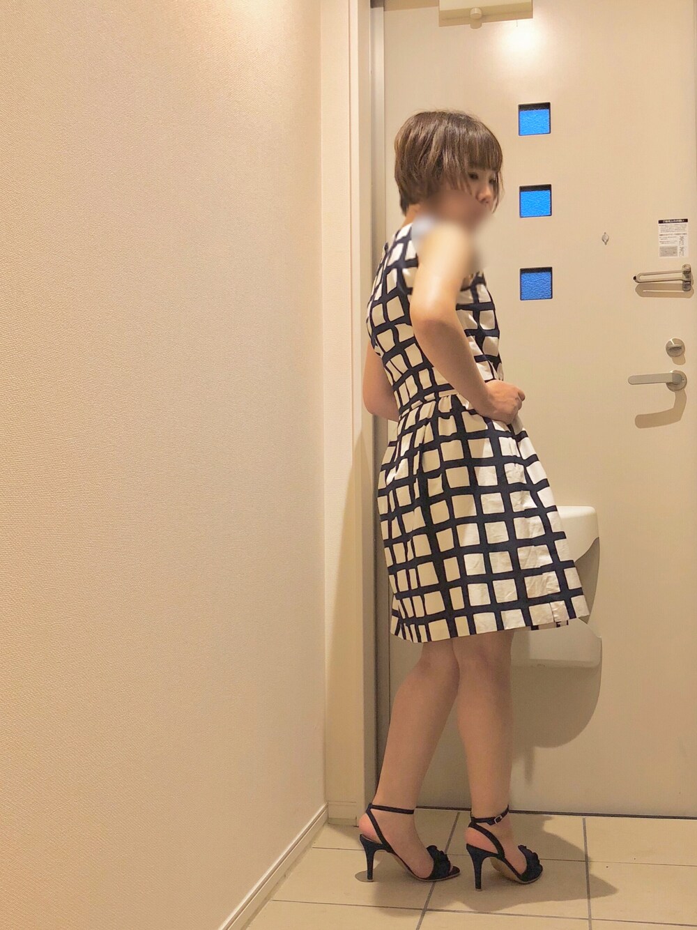 「夏コーデ、大人カジュアル、ラクチンコーデ、低身長、お洒落さんとつながりたい、ワンピース、白、骨格診断ストレート、きれいめコーディネート、コンサバ」｜「DIANAのアイテム（サンダル、ブルー系）」を使った、hannaさん（レディース・149cm）の夏コーディネートの1枚目の写真