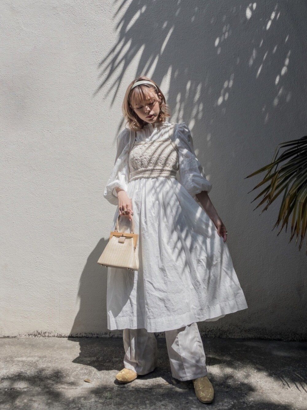 ベージュ シアー袖 フレアパンツドレス ベージュ シアー袖 フレアパンツドレス