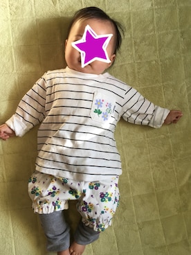 「KP（ケーピー）のアイテム（パンツ）」を使った、じゃすみんさん（キッズ・60cm）の春コーディネート