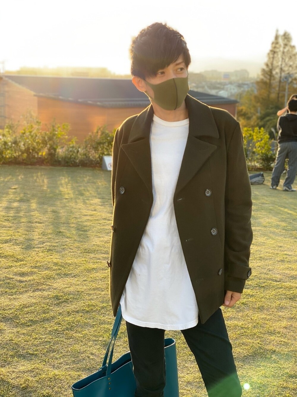 ホワイト系のTシャツ/カットソー、その他のその他、その他のその他を着用したメンズの秋コーディネートの1枚目の写真