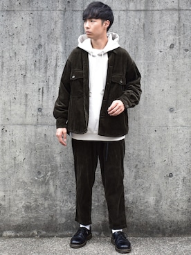 パーカーを使った レザーベルト のメンズ人気ファッションコーディネート Wear