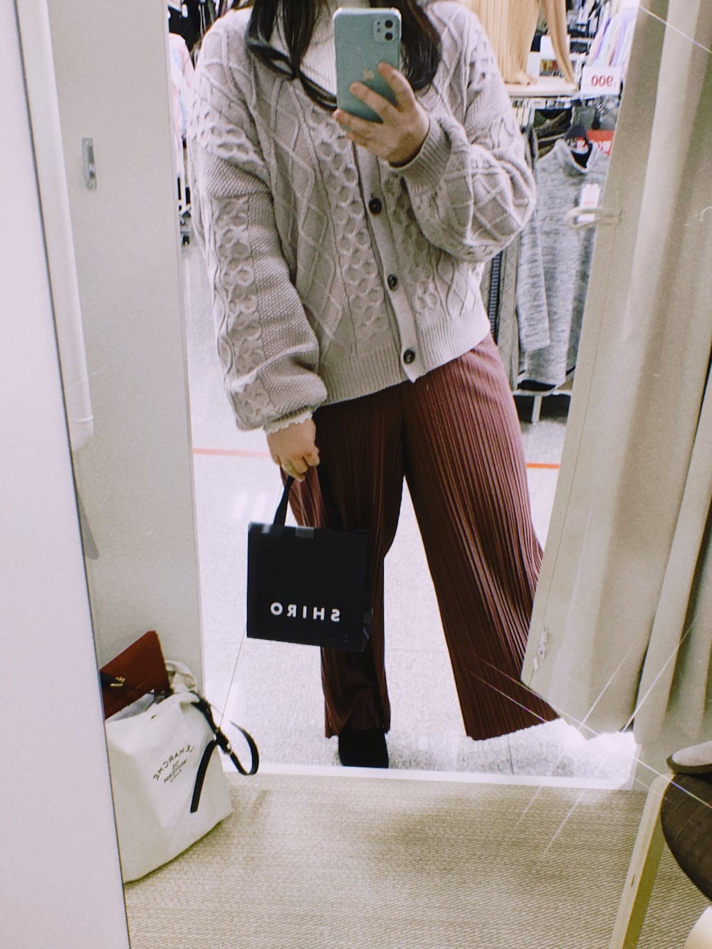 「SHIRO」｜「しまむらのアイテム（パンツ、ピンク系）」を使った、いい女研究員さん（レディース・153cm）の冬コーディネートの1枚目の写真