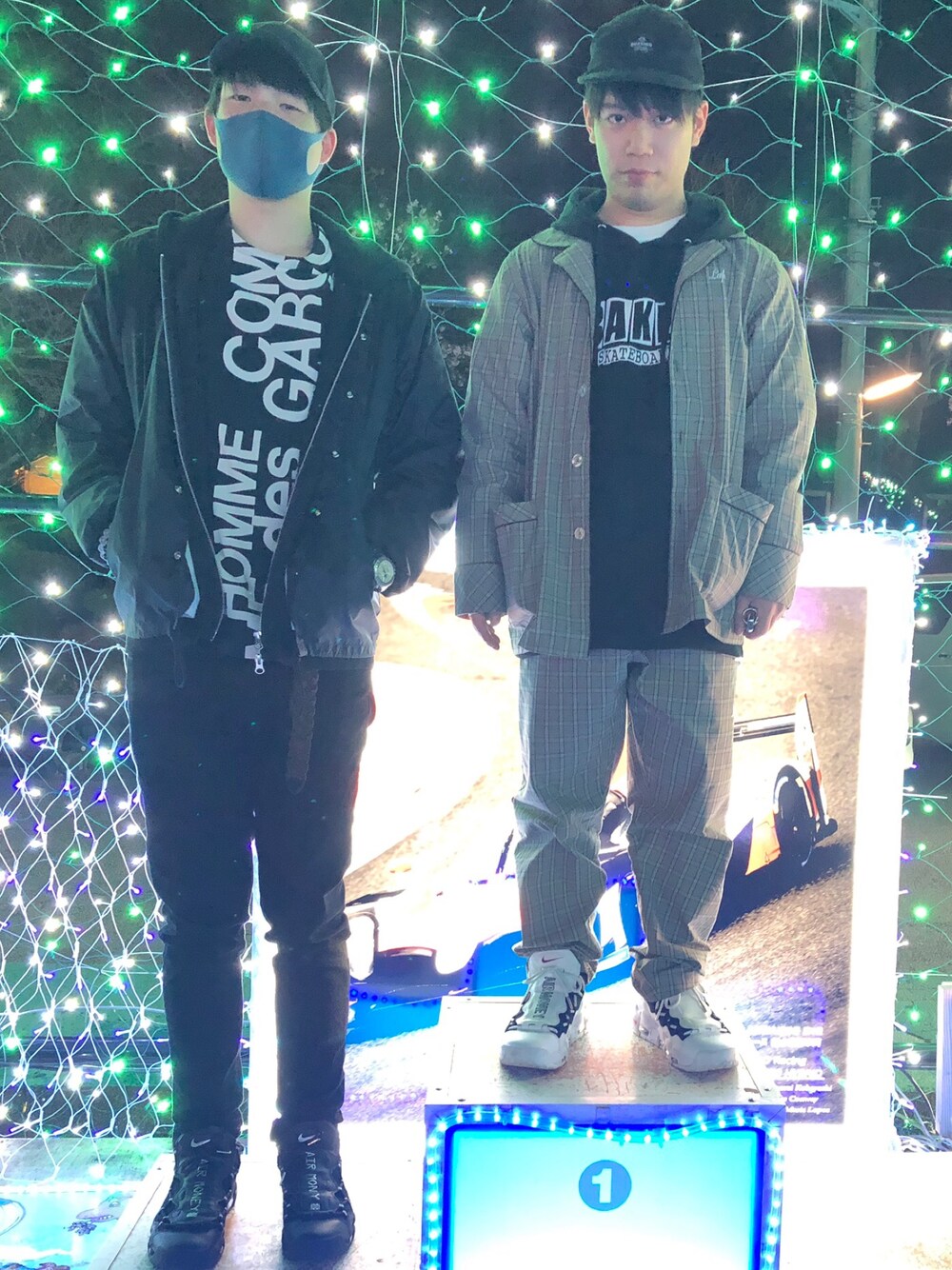 「大人カジュアル、ストリート、NIKE、休日スタイル、COMME des GARCONS、チェックパンツ、lafayette、キャップ」｜「NIKEのナイキ エア モア マネー メンズシューズ（スニーカー、ホワイト系）」を使った、M4S4T0さん（メンズ・160cm）の春コーディネートの1枚目の写真