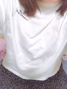 「17kgのアイテム（Tシャツ/カットソー、ホワイト系）」を使った、ぴよさん（レディース・164cm）の冬コーディネート