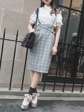 「アイテム（イヤリング、ピンク系）」を使った、eatme-staffさん（レディース・162cm）の夏コーディネート