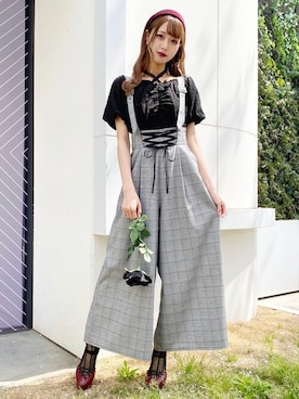「ソックス」｜「アイテム（オールインワン・サロペット）」を使った、eatme-staffさん（レディース・164cm）の春コーディネート