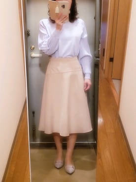 「アイテム（パンプス、グレー系）」を使った、yukoさん（レディース・153cm）の春コーディネート