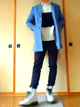 「水色」｜「アイテム（チェスターコート）」を使った、柴田 光さん（メンズ・178cm）の冬コーディネート