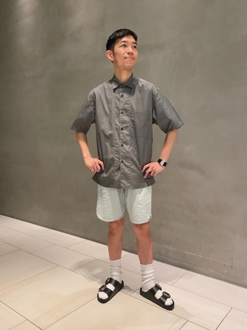 「BIRKENSTOCKの＜BIRKENSTOCK（ビルケンシュトック）＞【別注】 ARIZONA ビッグバックル†（サンダル、ブラック系）」を使った、IMさん（メンズ・174cm）の夏コーディネートの1枚目の写真