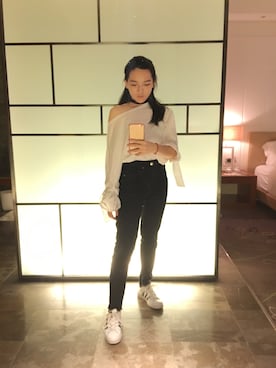 「LOVE」｜「アイテム（アクセサリー）」を使った、Jeanneさん（レディース・160cm）の秋コーディネート