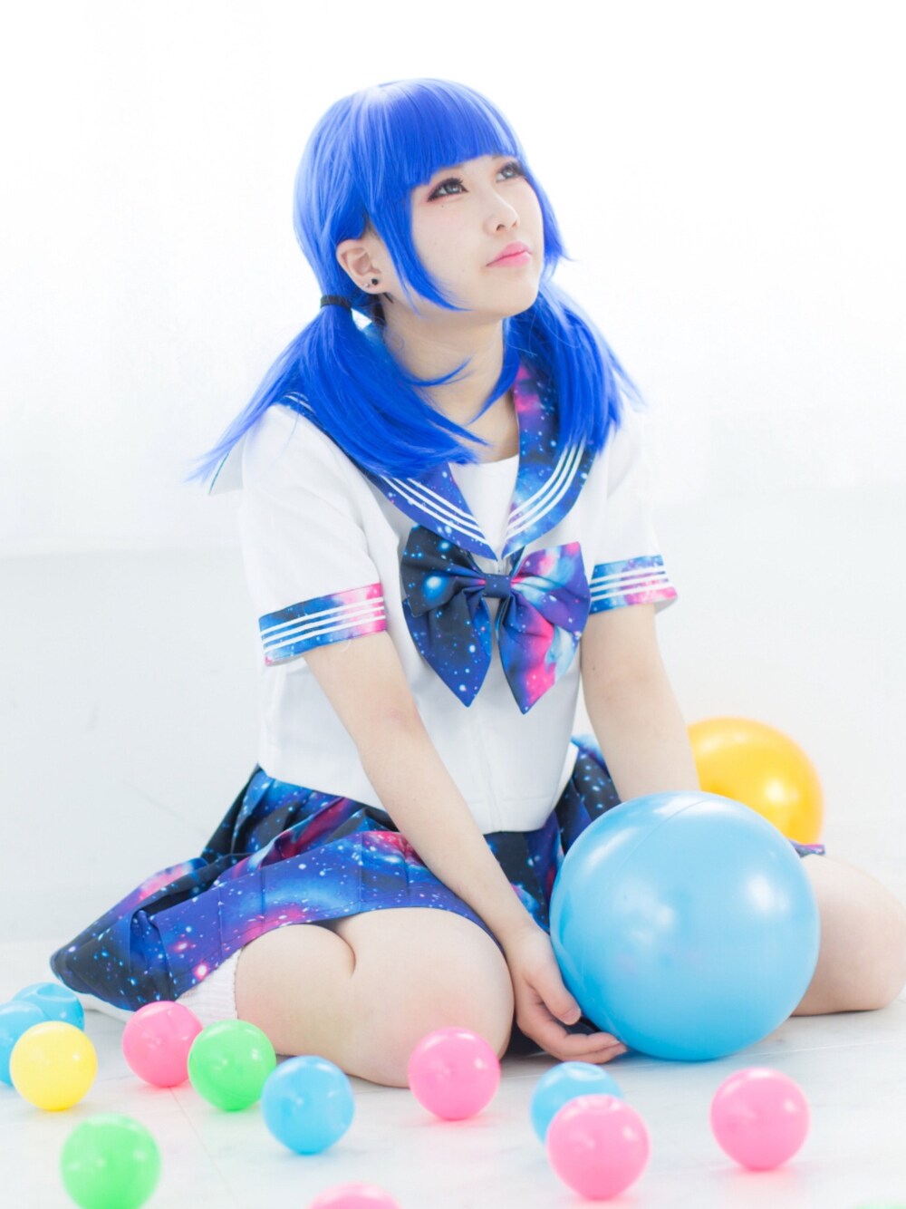 「青髪、ツインテール、宇宙柄、青、Kawaii、コスプレ、ルーズソックス、原宿系、セーラー服、ポートレート」｜「BODYLINEのアイテム（ワンピース/ドレス、ブルー系）」を使った、りゆんさん（レディース・151cm）の秋コーディネートの1枚目の写真