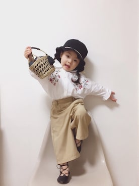 「刺繍シャツ」｜「アイテム（その他）」を使った、RIOさん（キッズ・90cm）の春コーディネート