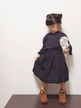 「ファークラッチ」｜「アイテム（ブーツ）」を使った、RIOさん（キッズ・90cm）の秋コーディネート