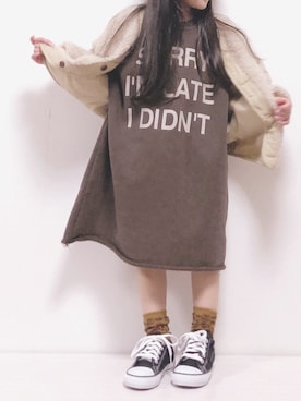 「ロゴワンピース」｜「アイテム（ジャケット/アウター）」を使った、RIOさん（キッズ・100cm）の秋コーディネート