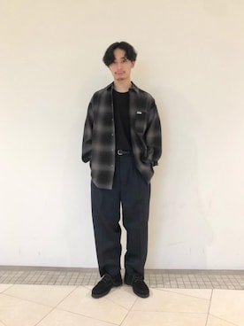 「RECOMMEND  ITEM STYLING」｜「アイテム（モカシン/デッキシューズ）」を使った、宮部　恭輔さん（メンズ・167cm）の秋コーディネート