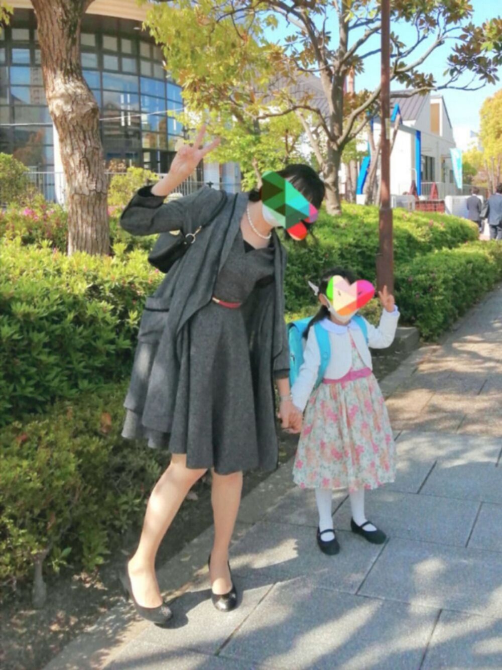 「入学式、ママコーデ、ワンピース、セレモニー、春、大人女子、大人コーデ、着回しコーデ」｜「beautiful peopleのアイテム（その他アウター、グレー系）」を使った、めほんさん（レディース・161cm）の春コーディネートの1枚目の写真