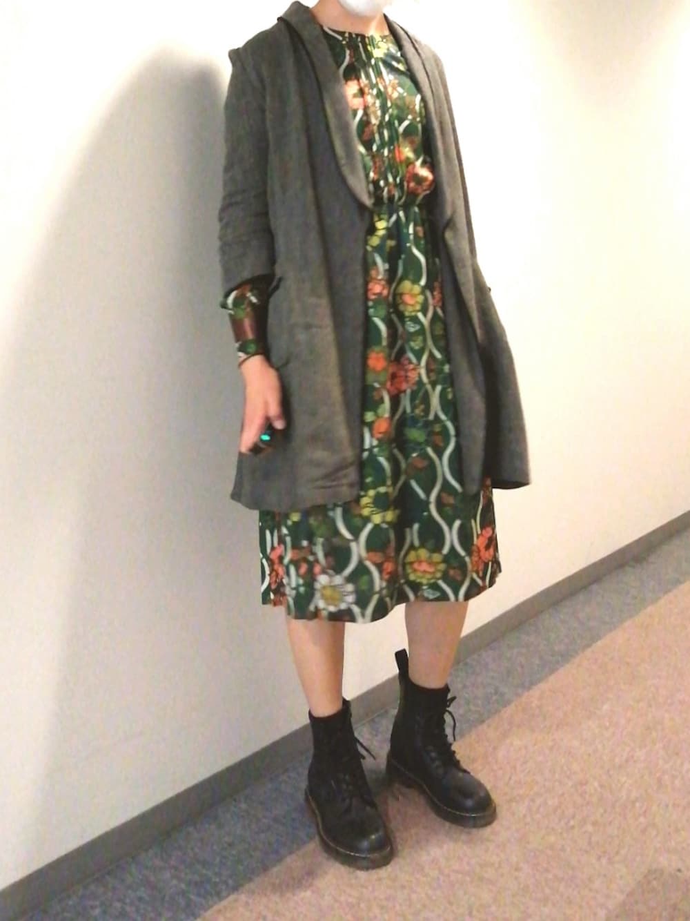 「ワンピース、オトナ女子、参観日コーデ、花柄、花柄ワンピース」｜「MICHEL KLEINのヴィンテージフラワーPTワンピース（ワンピース、グリーン系）」を使った、めほんさん（レディース・161cm）の春コーディネートの1枚目の写真