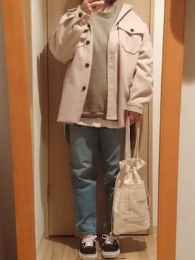 「ZOZO（ゾゾ）のスリムテーパードデニムパンツ［WOMEN］（デニムパンツ）」を使った、mochaさん（レディース・155cm）の春コーディネート