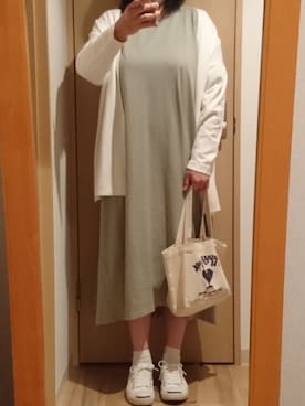 「HOLLYWOOD RANCH MARKET（ハリウッドランチマーケット）のアイテム（トートバッグ）」を使った、mochaさん（レディース・155cm）の春コーディネート