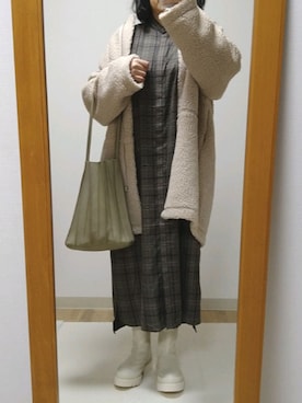 ノーカラーボアコートを使った人気ファッションコーディネート - WEAR