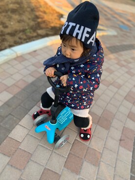 「TOMMY HILFIGER（トミーヒルフィガー）のアイテム（ジャケット/アウター）」を使った、N☺︎Eさん（キッズ・90cm）の冬コーディネート