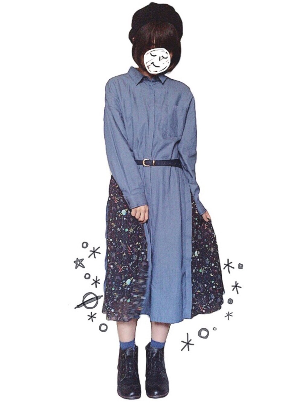 「シャツワンピ、宇宙柄、ScoLar、ベレー帽、ブーツ、サックスブルー、Honeys、春コーデ、細ベルト」｜「ScoLarのアイテム（シャツワンピース、ブルー系）」を使った、ちはちさん（レディース・156cm）の春コーディネートの1枚目の写真