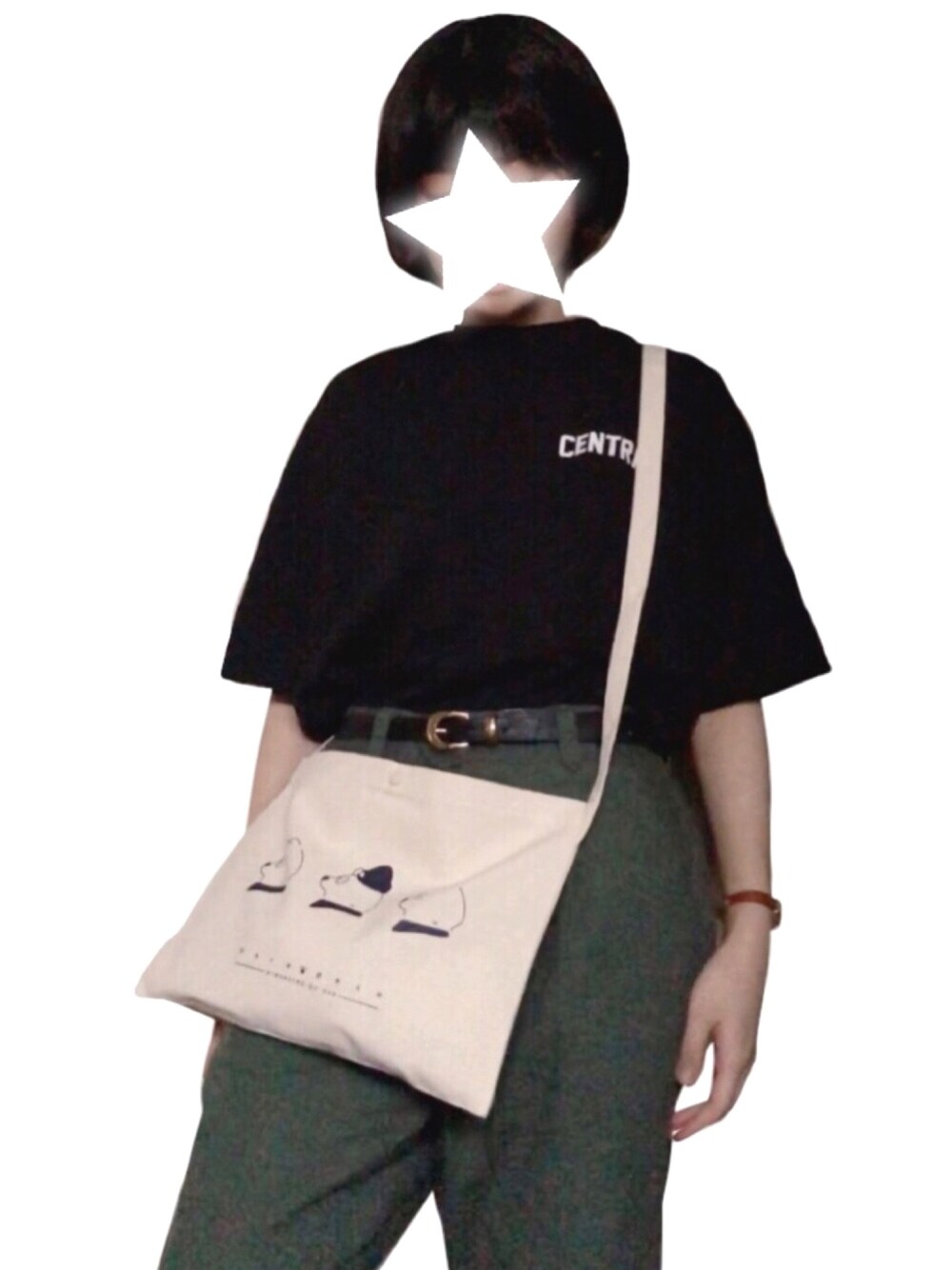 「カジュアル、メンズライク、サコッシュ、黒Tシャツ、Honeys、はらぺこ商店、しろくま、夏コーデ、タックイン、NORTHERN TRUCK」｜「Honeysのアイテム（Tシャツ/カットソー、ブラック系）」を使った、ちはちさん（レディース・156cm）の春コーディネートの1枚目の写真