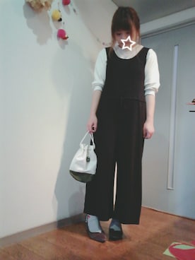 「ワッフルクルーネックＴ」｜「アイテム（オールインワン・サロペット）」を使った、maimaiko☺さん（レディース・163cm）の春コーディネート