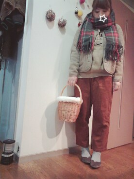 「DHOLIC（ディーホリック）のアイテム（ストール/ショール）」を使った、maimaiko☺さん（レディース・163cm）の冬コーディネート