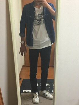 「ダニエルウェリントン」｜「アイテム（デニムジャケット）」を使った、かなたにさん（メンズ・182cm）の秋コーディネート