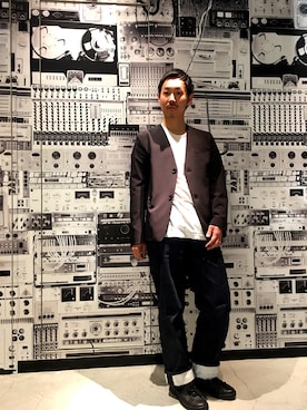 「DIESEL BLACK GOLD（ディーゼル ブラック ゴールド）のアイテム（テーラードジャケット、ブラック系）」を使った、UENTSUさん（メンズ・170cm）の冬コーディネート