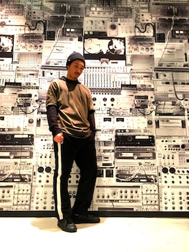 「DIESEL BLACK GOLD（ディーゼル ブラック ゴールド）のアイテム（Tシャツ/カットソー、グリーン系）」を使った、UENTSUさん（メンズ・170cm）の秋コーディネート