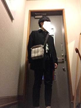 「Calvin Klein（カルバン・クライン）のアイテム（ステンカラーコート）」を使った、ひかるさん（メンズ・169cm）の春コーディネート