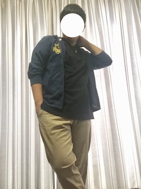 「GU（ジーユー）のアイテム（Tシャツ/カットソー、ブラック系）」を使った、yudaiさん（メンズ）の秋コーディネート