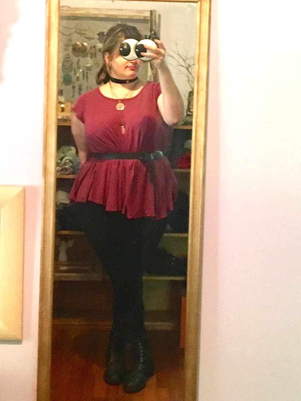 「pink、belt、spring、ootd、working style、plussize、vintage、curvy、skinny jeans、combat boots」｜「“”のアイテム（ニット/セーター、ピンク系）」を使った、sugarbonezさん（レディース・168cm）の春コーディネートの1枚目の写真