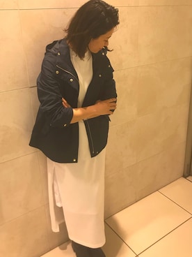 「アイテム（マウンテンパーカー）」を使った、maki子さん（レディース・165cm）の春コーディネート