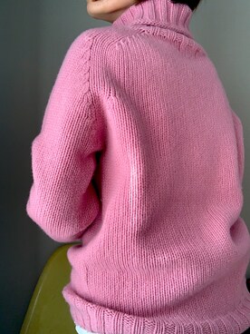 ピンク系のアイテムを使った タートルネックニット の人気ファッションコーディネート Wear