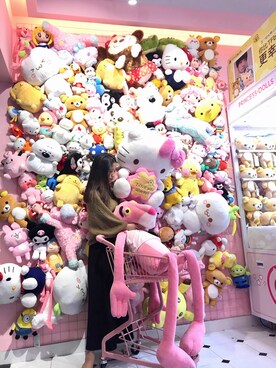 「自家のアイテム（ニット/セーター、ブラウン系）」を使った、Maggieさん（レディース）の春コーディネート