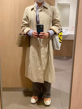 「チャックテイラー」｜「アイテム（ステンカラーコート）」を使った、ahiroさん（レディース・165cm）の秋コーディネート