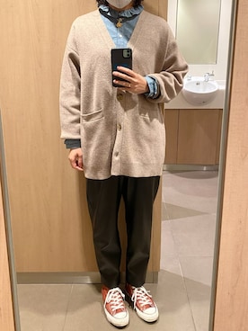 「チャックテイラー」｜「アイテム（アクセサリー）」を使った、ahiroさん（レディース・165cm）の冬コーディネート