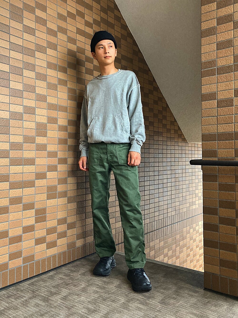 「wearhalloween2020、スウェット、orslow、オアスロウ、phingerin、フィンガリン、HOKAONEONE、ホカオネオネ、leuchtfeuer、ドメスティックブランド」｜「orSlowの【orSlow】リップストップ ファティーグパンツ ARMY WOMEN（その他パンツ、グリーン系）」を使った、猿さん（メンズ・170cm）の秋コーディネートの1枚目の写真