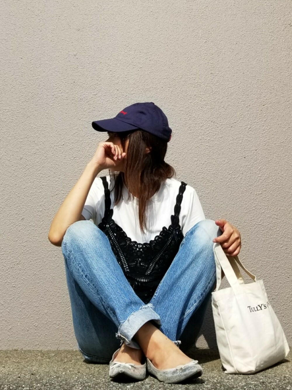 「カジュアル、オトナ女子、オトナカジュアル、ラクチンコーデ、春コーデ、キャップ、GU、ビスチェ、デニム、シンプル」｜「GUのアイテム（キャップ、ブルー系）」を使った、may_shionさん（レディース・155cm）の春コーディネートの1枚目の写真