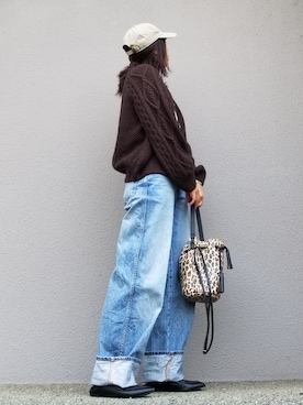 「UNIQLO（ユニクロ）のハイライズワイドストレートジーンズ（デニムパンツ）」を使った、may_shionさん（レディース・155cm）の秋コーディネート