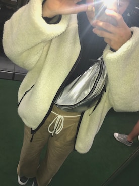 「アイテム（ボディバッグ/ウエストポーチ、シルバー系）」を使った、Ｓ⃣さん（レディース・157cm）の春コーディネート