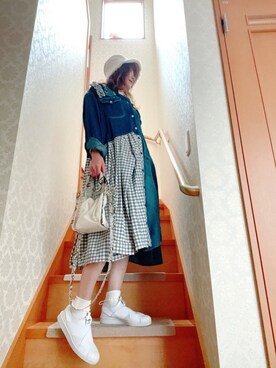 スニーカーを使った デニムワンピース の人気ファッションコーディネート Wear