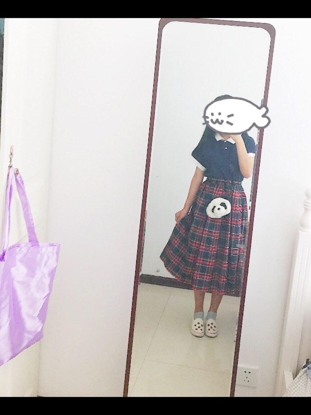 「killpunkgirlsのアイテム（スカート、レッド系）」を使った、tonさん（キッズ・160cm）の秋コーディネートの1枚目の写真